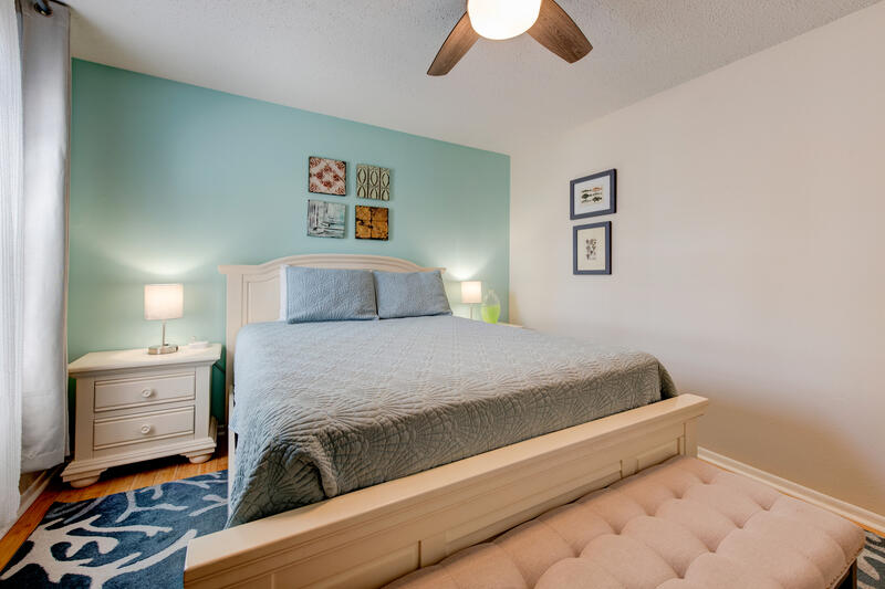 King bedroom with nightstands